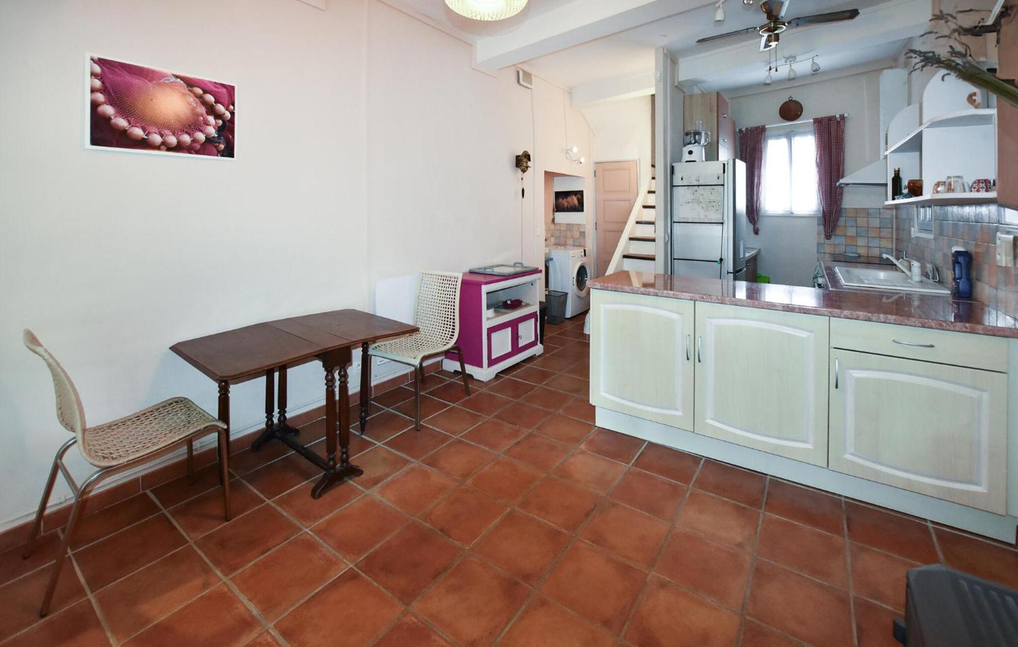 2 Bedroom Gorgeous Home In Villes-Sur-Auzon Exterior foto